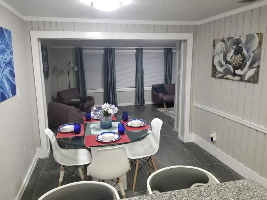 Beautiful Cottage Near Lake Louisa & Mins From Disney, Vehicle Rental Available 克莱蒙 外观 照片