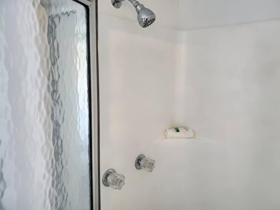 Beautiful Cottage Near Lake Louisa & Mins From Disney, Vehicle Rental Available 克莱蒙 外观 照片